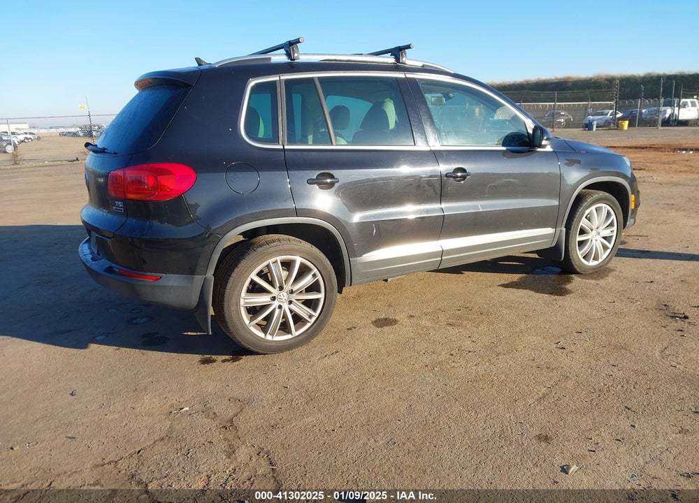 2016 VOLKSWAGEN TIGUAN SE VIN: WVGBV7AX6GW519359