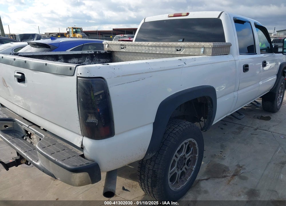 2003 CHEVROLET SILVERADO 2500HD VIN: 1GCHK23U53F101835
