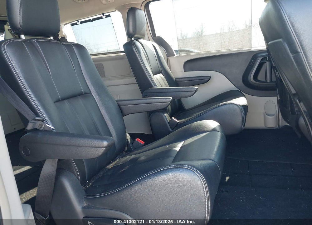 2014 CHRYSLER TOWN & COUNTRY TOURING VIN: 2C4RC1BG6ER470710