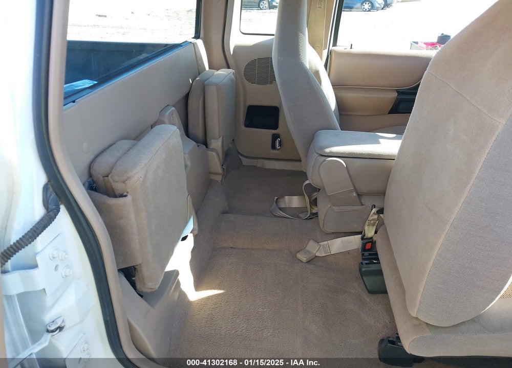 1999 MAZDA B2500 SE VIN: 4F4YR16C9XTM48382