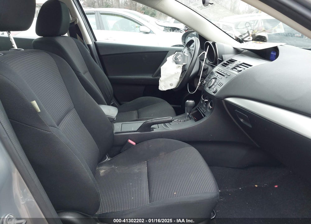 2013 MAZDA MAZDA3 VIN: JM1BL1UP7D1749469