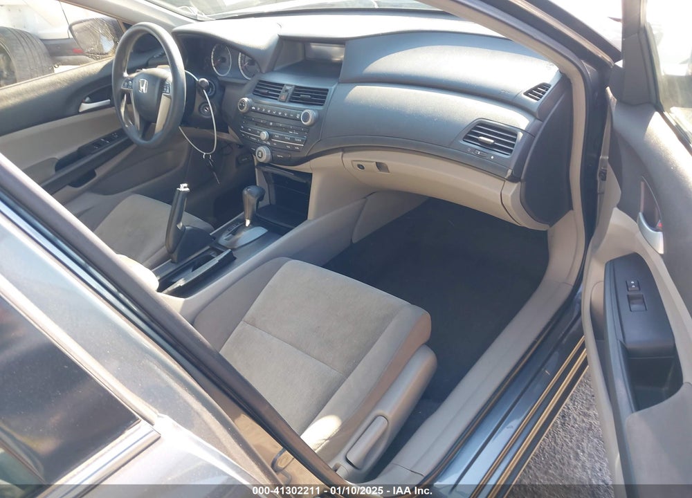 2008 HONDA ACCORD 2.4 LX VIN: JHMCP26308C016696