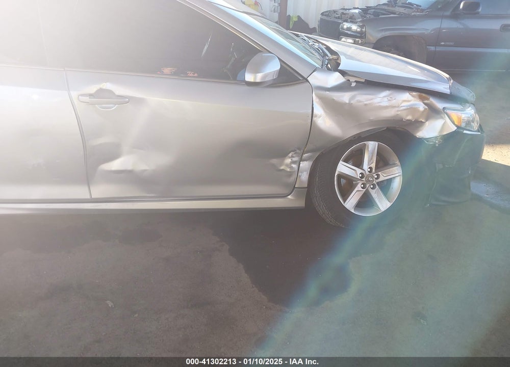 2013 TOYOTA CAMRY SE VIN: 4T1BF1FK0DU205060