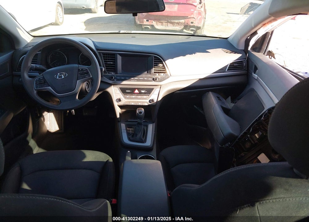 2018 HYUNDAI ELANTRA VIN: 5NPD84LF0JH272649