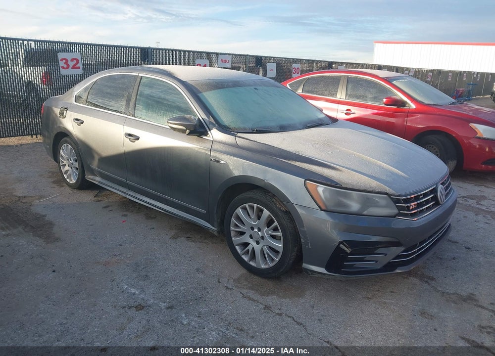 2017 VOLKSWAGEN PASSAT 1.8T R-LINE VIN: 1VWDT7A35HC049387