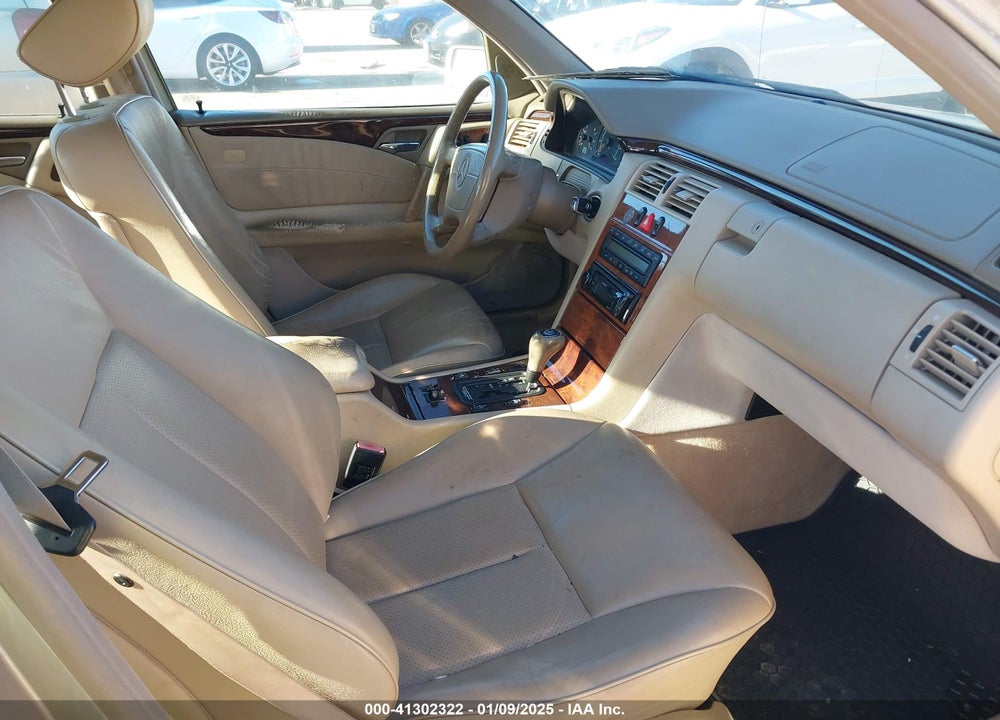 1998 MERCEDES-BENZ E 320 VIN: WDBJF65F1WA550781