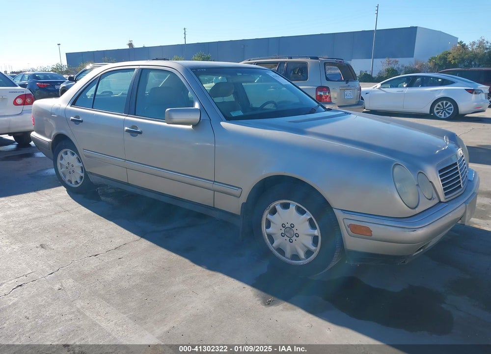 1998 MERCEDES-BENZ E 320 VIN: WDBJF65F1WA550781