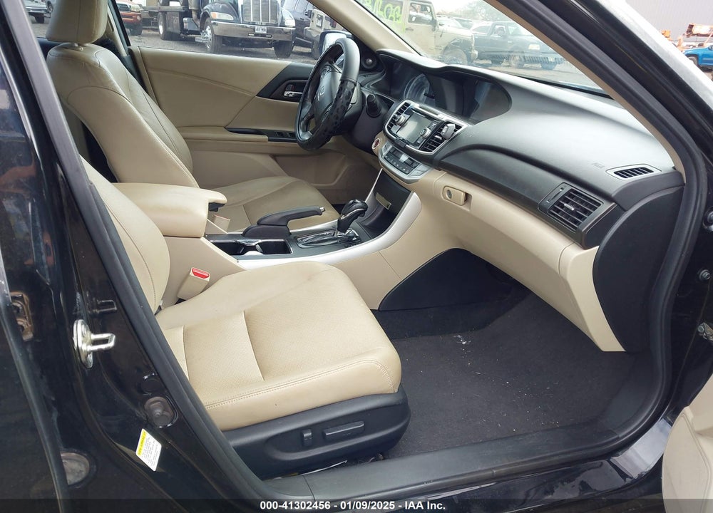 2014 HONDA ACCORD EX-L V-6 VIN: 1HGCR3F89EA034684