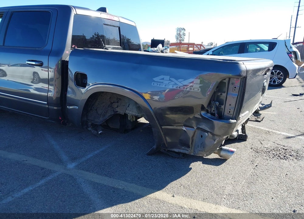 2019 RAM 1500 VIN: 1C6SRFJT2KN807059