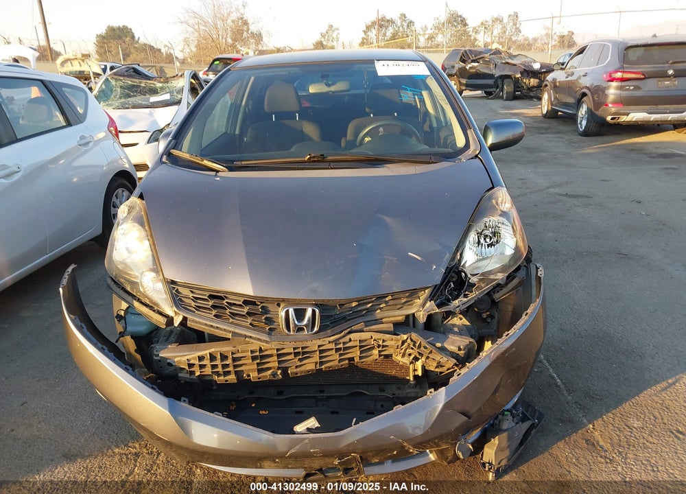 2013 HONDA FIT VIN: JHMGE8H58DC007473