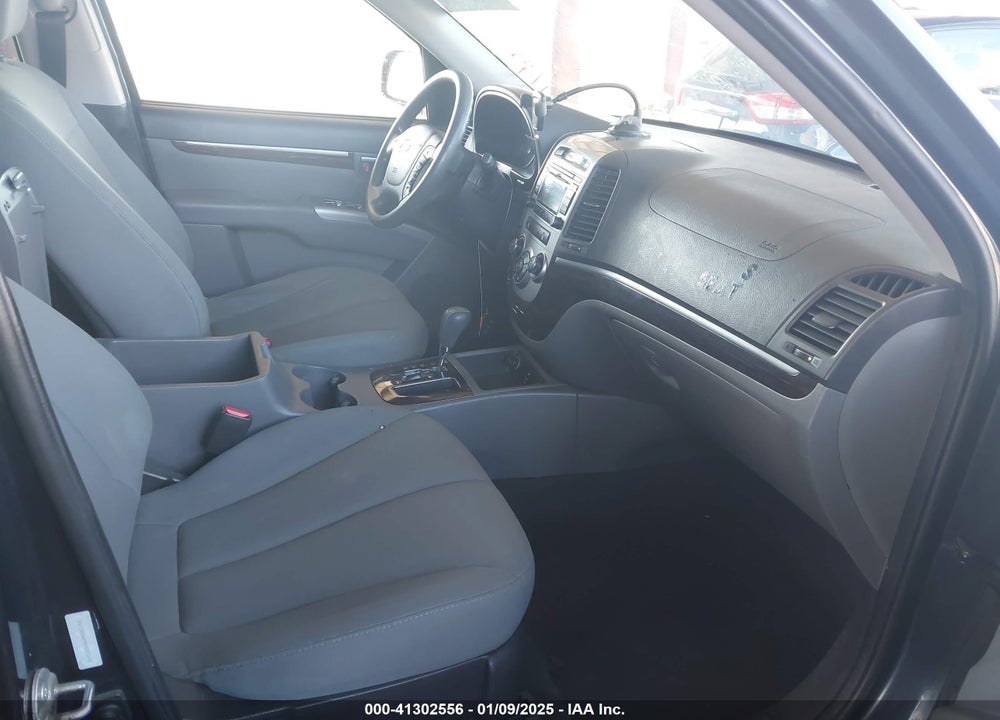 2011 HYUNDAI SANTA FE GLS VIN: 5XYZGDAB9BG027690