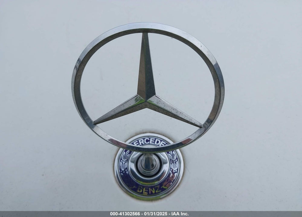 2001 MERCEDES-BENZ CLK 320 VIN: WDBLK65G71T058136
