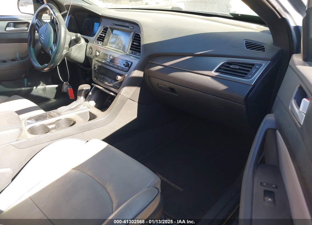 2016 HYUNDAI SONATA VIN: 5NPE34AB3GH402113