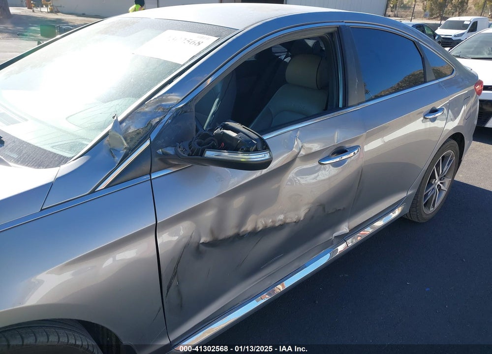 2016 HYUNDAI SONATA VIN: 5NPE34AB3GH402113