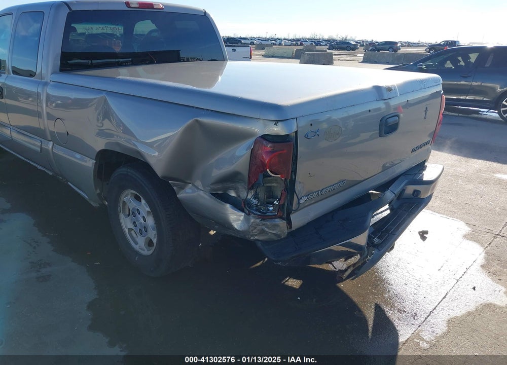 2003 CHEVROLET SILVERADO 1500 LS VIN: 2GCEC19V931168701