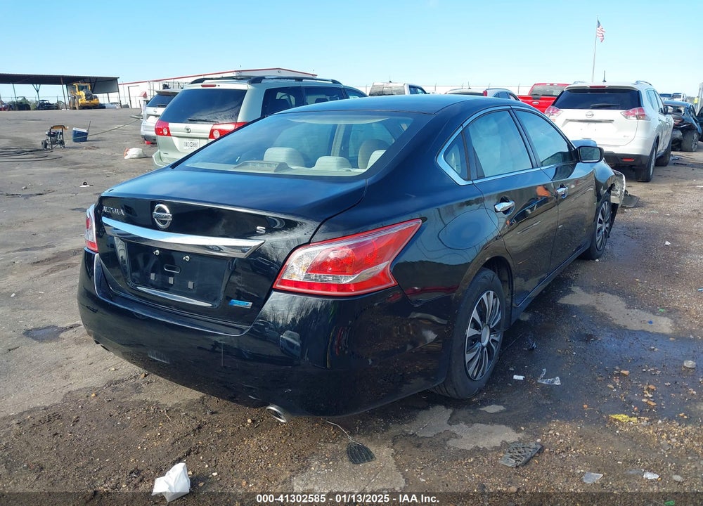 2013 NISSAN ALTIMA VIN: 1N4AL3AP4DC215982