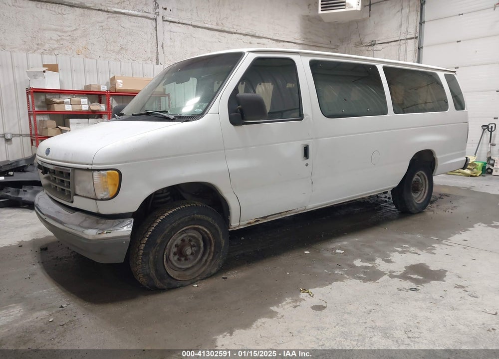 1992 FORD ECONOLINE E350 SUPER DUTY VIN: 1FBJS31H7NHA53411