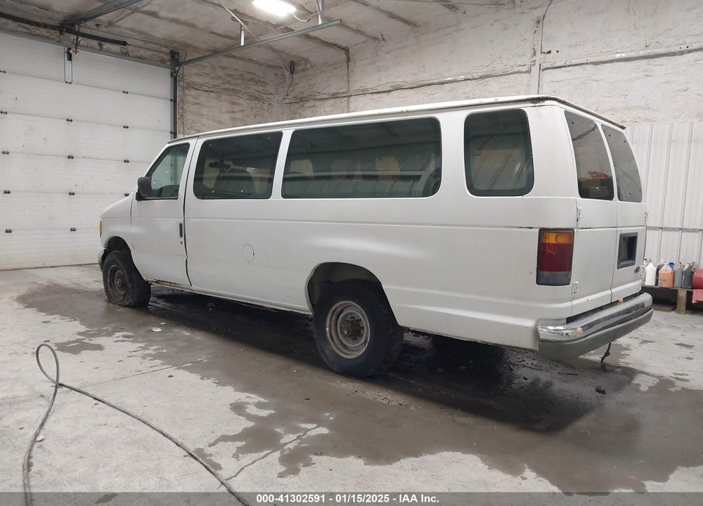 1992 FORD ECONOLINE E350 SUPER DUTY VIN: 1FBJS31H7NHA53411
