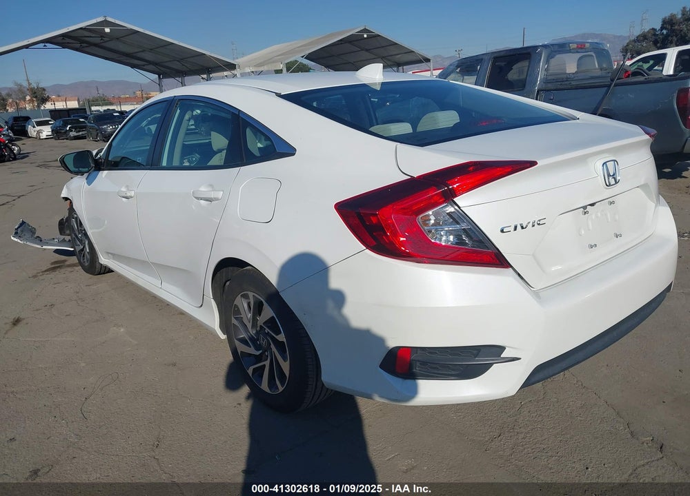 2018 HONDA CIVIC EX VIN: 2HGFC2F74JH507774