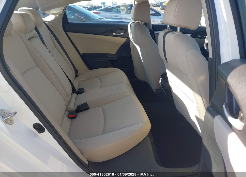2018 HONDA CIVIC EX VIN: 2HGFC2F74JH507774