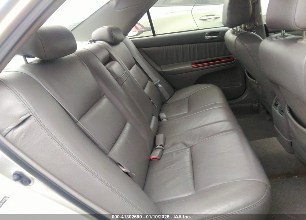 2004 TOYOTA CAMRY XLE VIN: 4T1BE32K14U923978