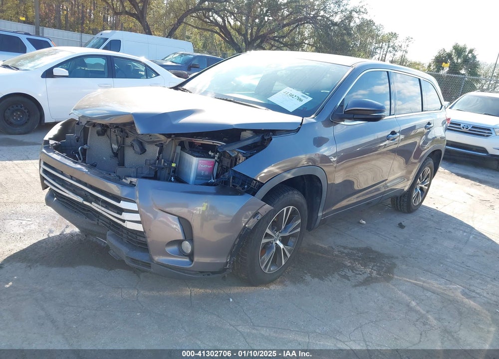 2018 TOYOTA HIGHLANDER VIN: 5TDZZRFH1JS278483