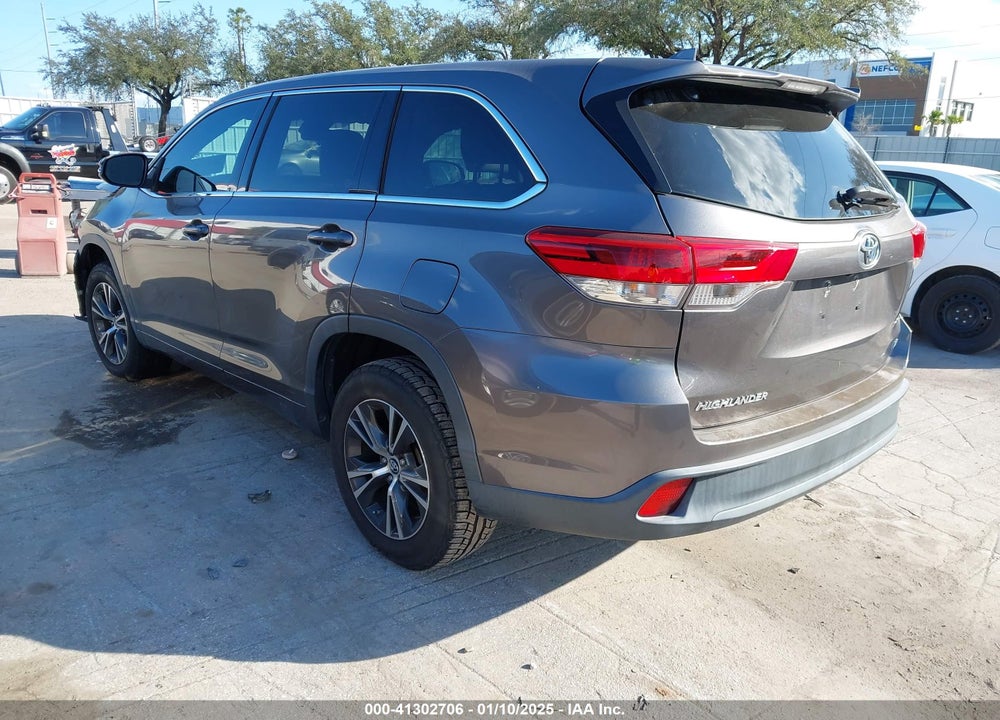 2018 TOYOTA HIGHLANDER VIN: 5TDZZRFH1JS278483