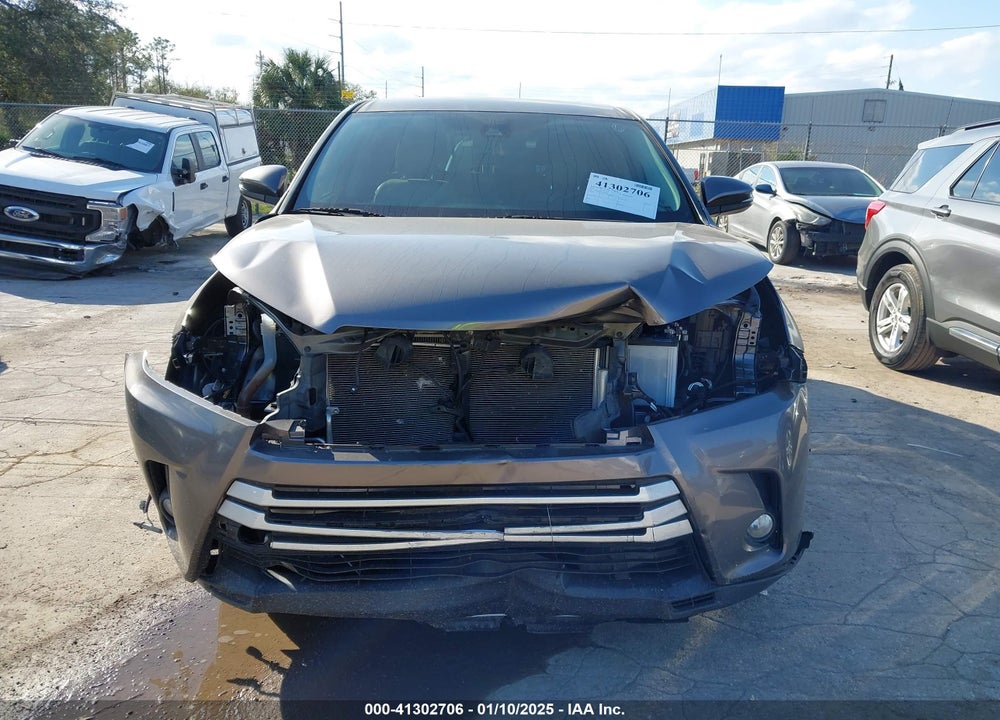 2018 TOYOTA HIGHLANDER VIN: 5TDZZRFH1JS278483