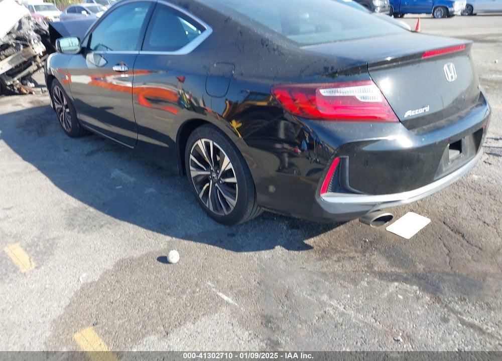 2017 HONDA ACCORD VIN: 1HGCT2A86HA000807