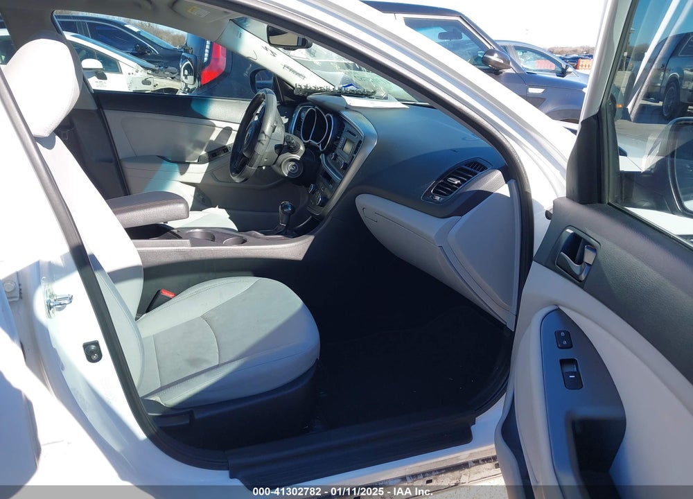 2015 KIA OPTIMA VIN: KNAGM4A70F5526756