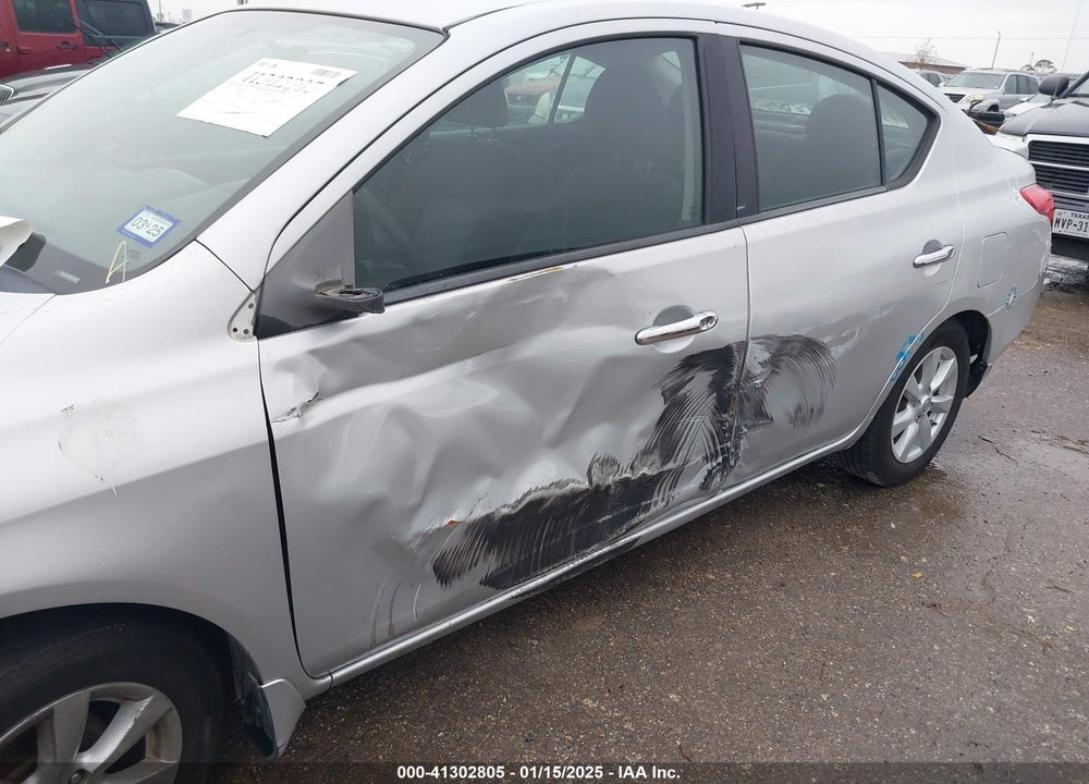 2014 NISSAN VERSA 1.6 SV VIN: 3N1CN7AP8EL810461