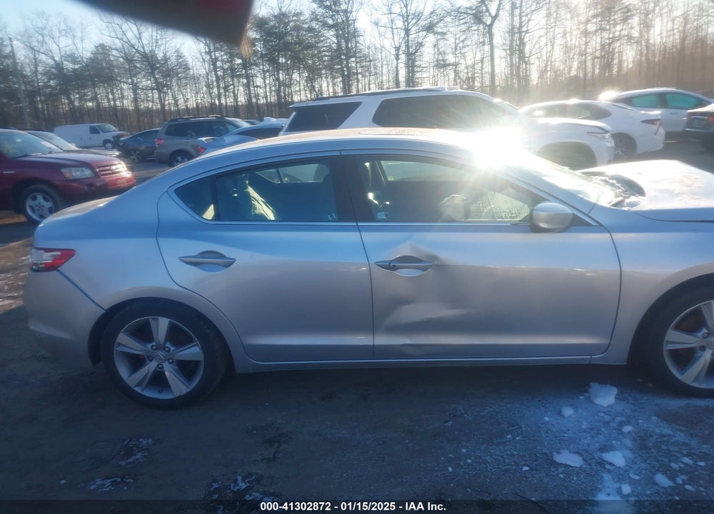 2015 ACURA ILX 2.0L VIN: 19VDE1F36FE008140