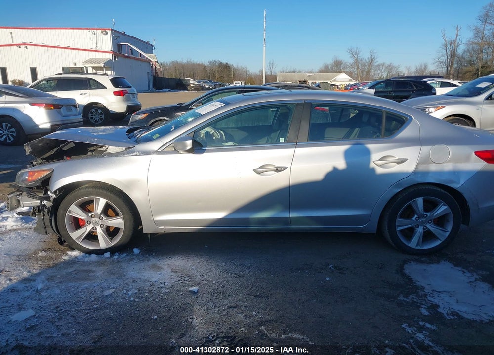 2015 ACURA ILX 2.0L VIN: 19VDE1F36FE008140