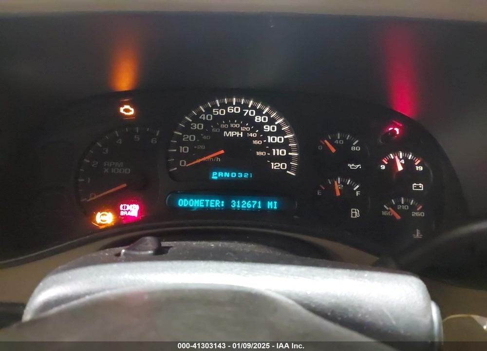 2004 CHEVROLET TAHOE LT VIN: 1GNEC13Z44R118820