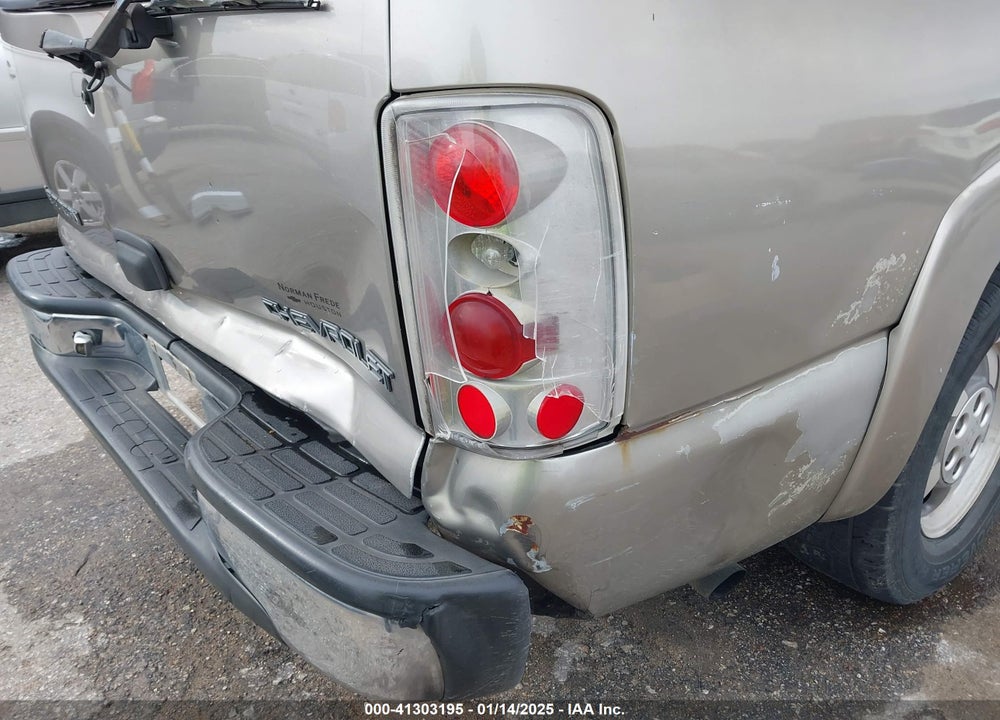 2002 CHEVROLET SUBURBAN 1500 LS VIN: 3GNEC16Z72G193181