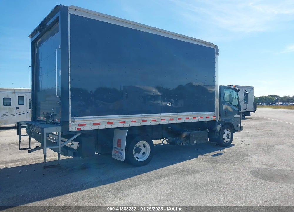 2020 ISUZU NRR VIN: JALE5W168L7303017