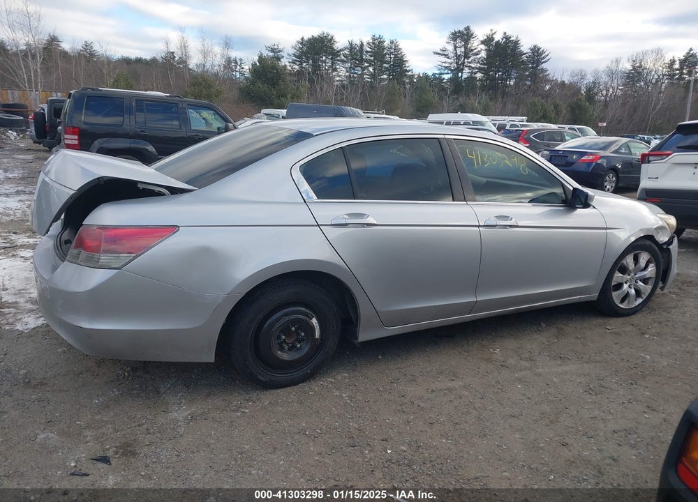 2008 HONDA ACCORD VIN: 1HGCP26768A043032