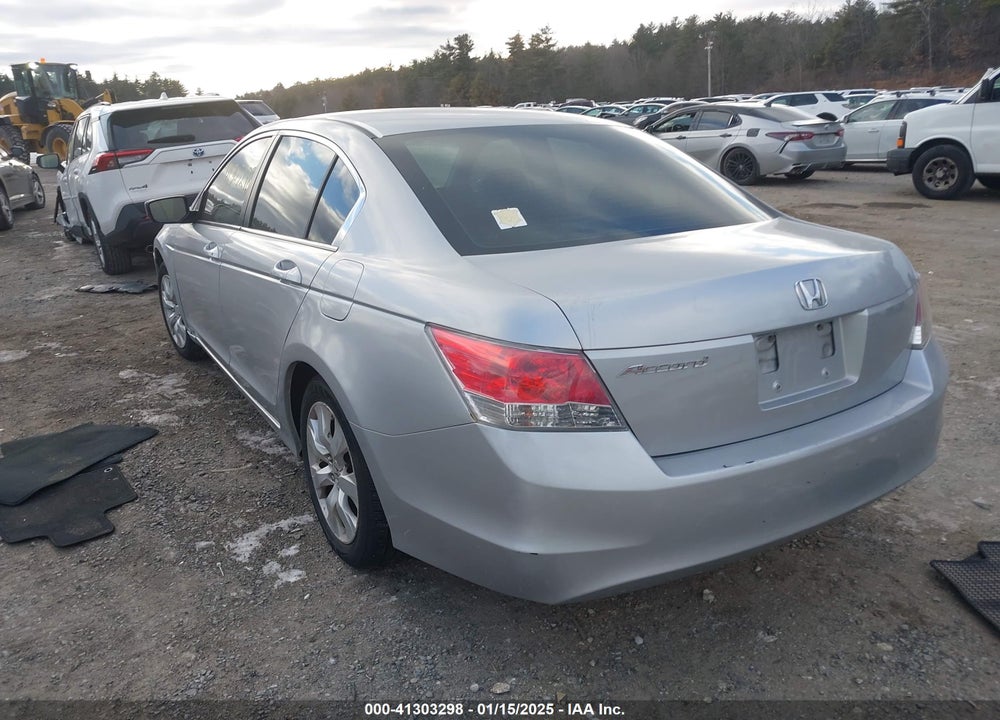 2008 HONDA ACCORD VIN: 1HGCP26768A043032