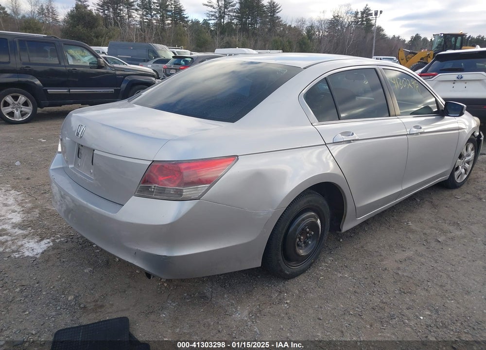 2008 HONDA ACCORD VIN: 1HGCP26768A043032