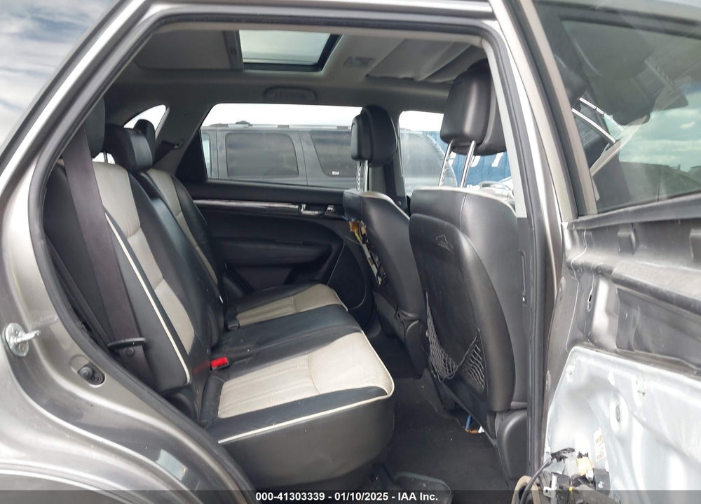 2013 KIA SORENTO SX VIN: 5XYKW4A24DG412372