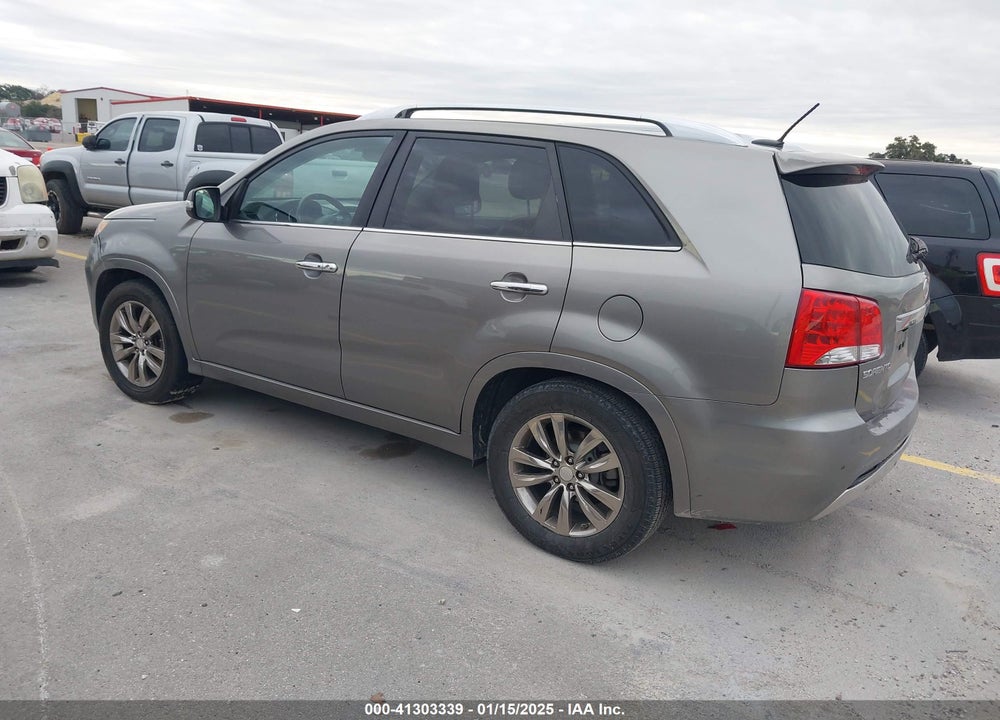 2013 KIA SORENTO SX VIN: 5XYKW4A24DG412372