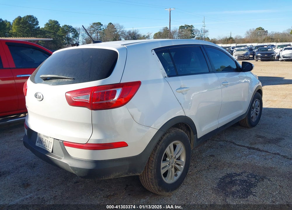 2011 KIA SPORTAGE LX VIN: KNDPB3A24B7089124