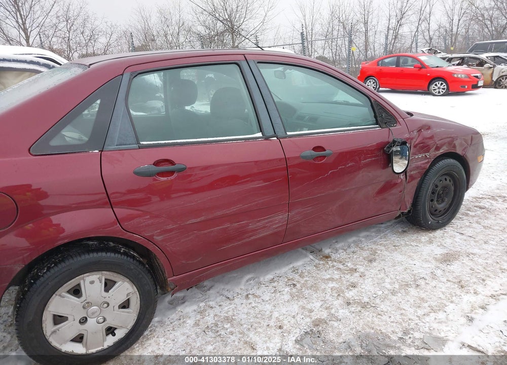 2007 FORD FOCUS S/SE/SES VIN: 1FAHP34N57W241233