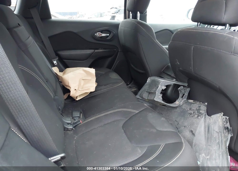2015 JEEP CHEROKEE LATITUDE ALTITUDE VIN: 1C4PJMCB5FW756106