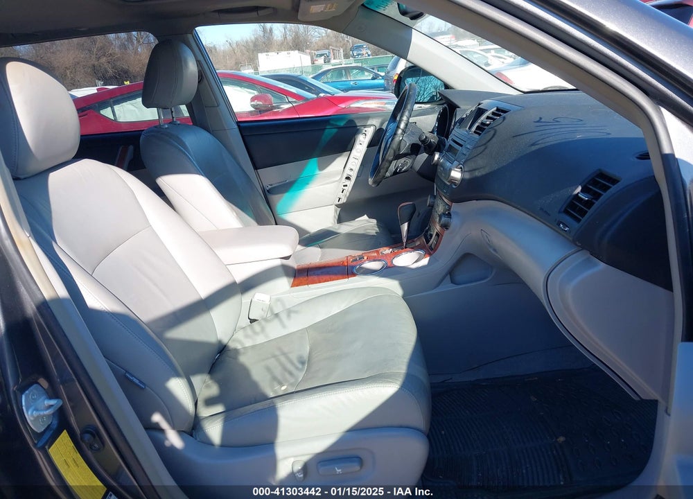 2008 TOYOTA HIGHLANDER LIMITED VIN: JTEES42A582045539