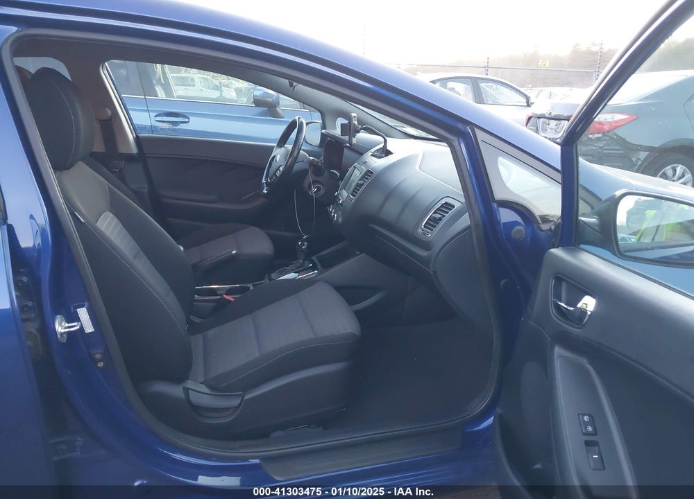 2017 KIA FORTE VIN: 3KPFL4A78HE030080