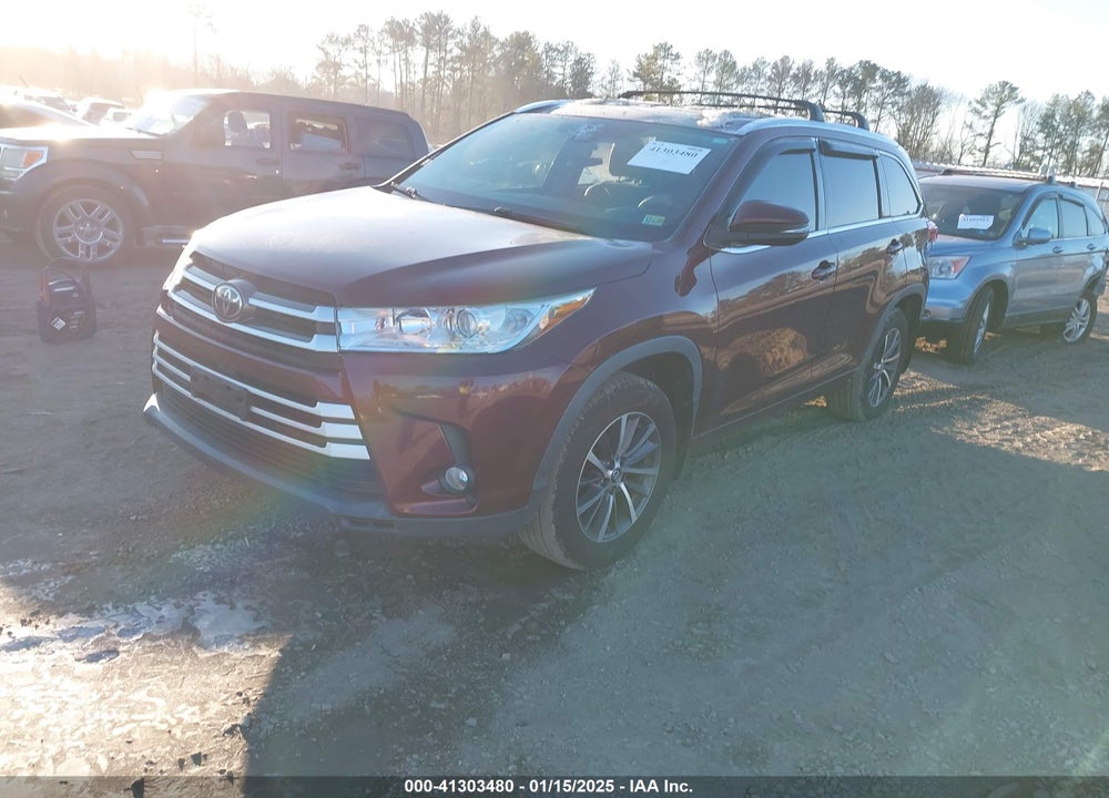 2017 TOYOTA HIGHLANDER XLE VIN: 5TDJZRFH3HS378351
