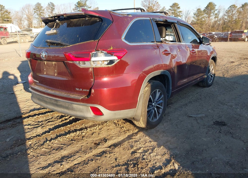 2017 TOYOTA HIGHLANDER XLE VIN: 5TDJZRFH3HS378351
