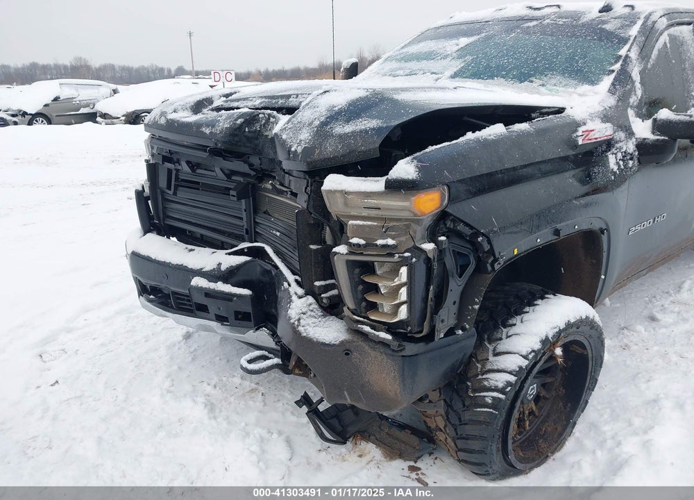 2020 CHEVROLET SILVERADO 2500HD 4WD STANDARD BED LTZ VIN: 1GC4YPEY3LF140241