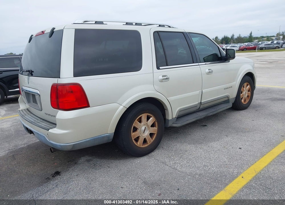 2004 LINCOLN NAVIGATOR VIN: 5LMFU27R34LJ41169